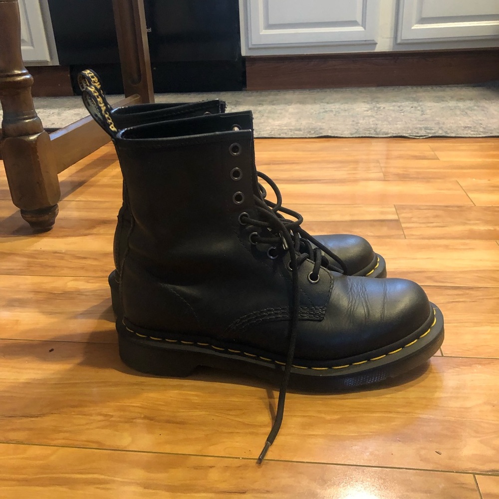 Black 1460 Dr Martens